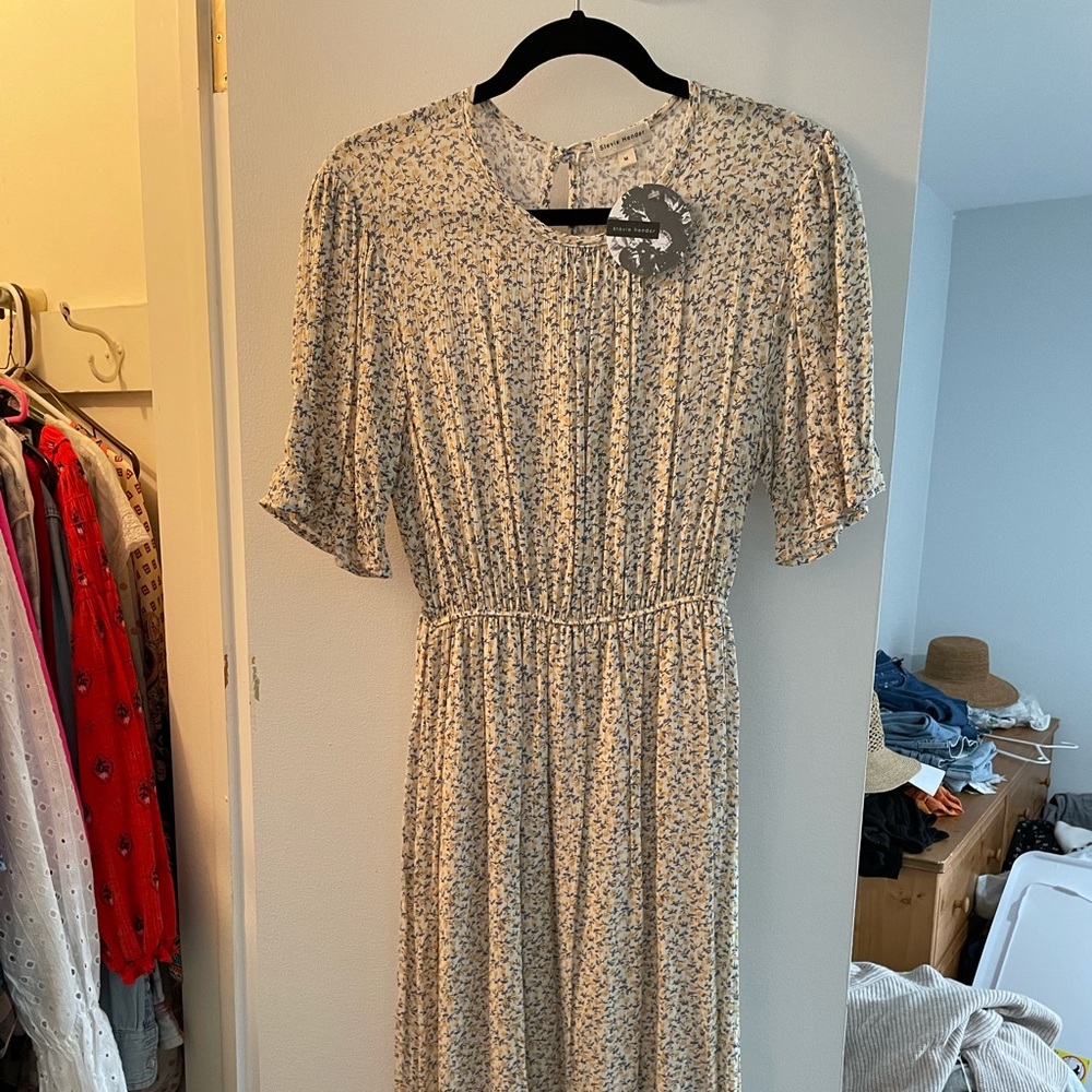 Stevie hinder yellow midi spring floral dress NWT